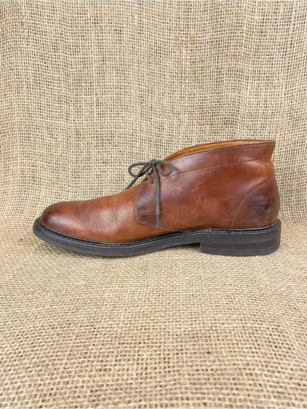 Frye these chukka